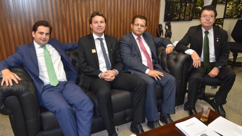 Prefeito Alexandre protocola solicitaes de convnios federais para So Pedro da Cipa e Cidesasul