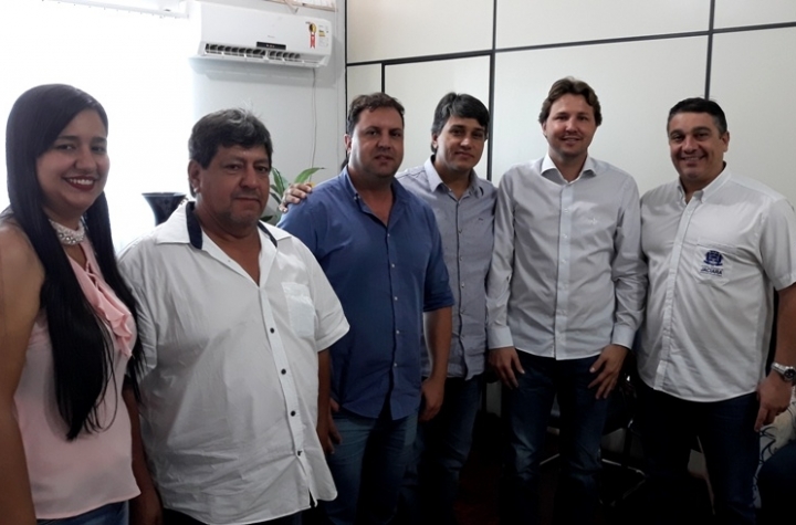 Cidesasul e prefeitos se unem para solucionar problemtica dos lixes no Vale do So Loureno
